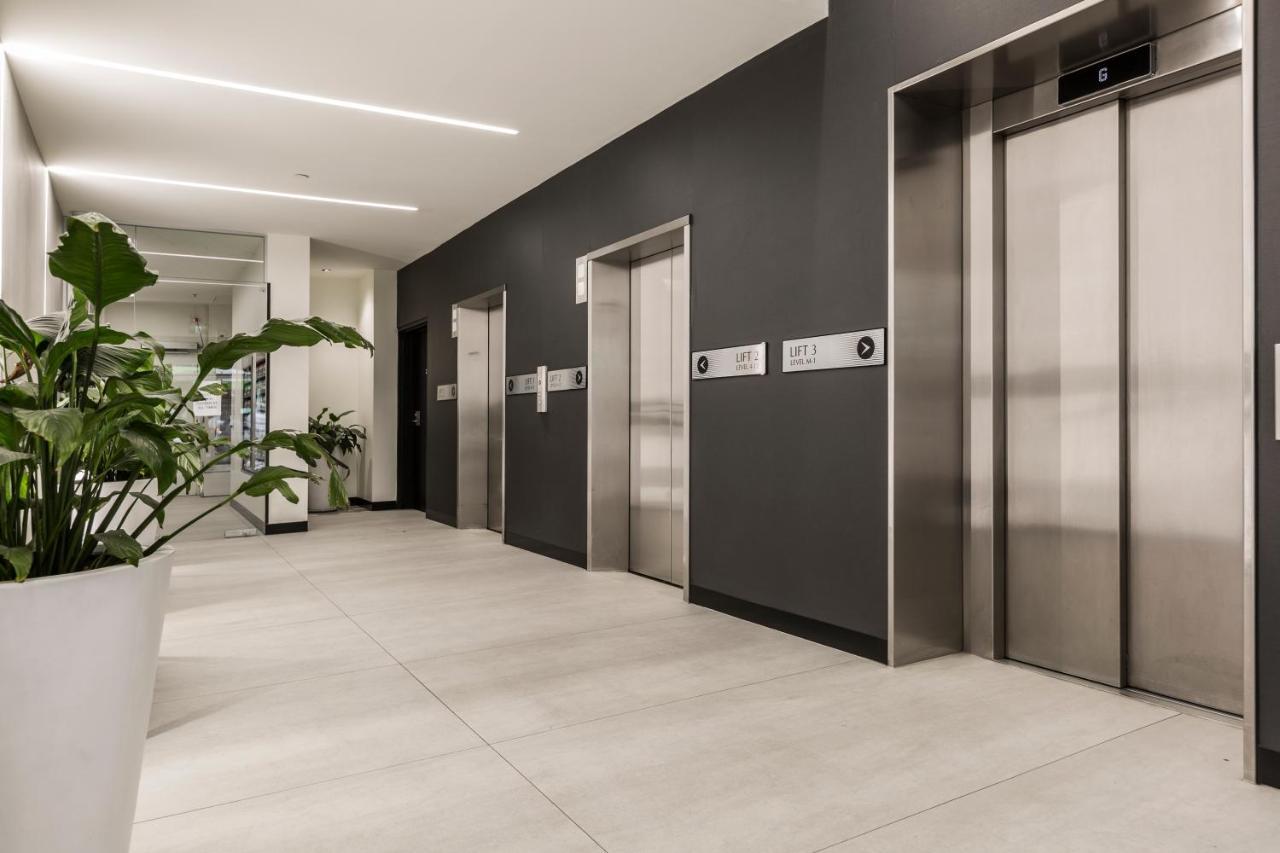 Absolute Collins Apartments 멜번 외부 사진